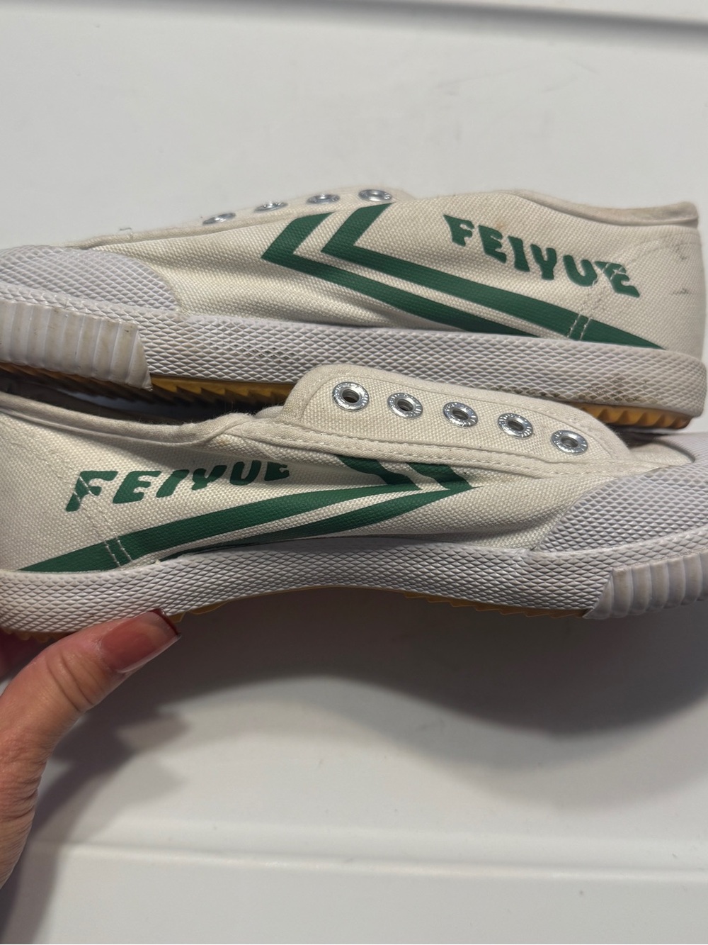 Feiyue Fe Lo 1920 Women's Canvas Slip-On Sneakers in Off-White and Green W7/M5